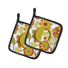 Load image into Gallery viewer, Letter O Floral Mustard and Green Pot Holders - Set of 2 - Heat-Resistant Kitchen Essentials CJ2003-OPTHD