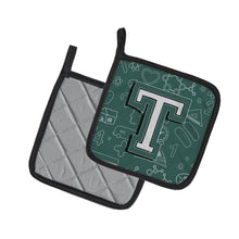 Load image into Gallery viewer, Letter T Back to School Initial Pot Holders - Set of 2 - Heat-Resistant Kitchen Essentials CJ2010-TPTHD