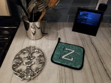 Load image into Gallery viewer, Letter Z Back to School Initial Pot Holders - Set of 2 - Heat-Resistant Kitchen Essentials CJ2010-ZPTHD