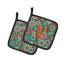 Load image into Gallery viewer, Letter V Flowers Retro Blue Pot Holders - Set of 2 - Heat-Resistant Kitchen Essentials CJ2012-VPTHD