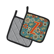 Load image into Gallery viewer, Letter Z Flowers Retro Blue Pot Holders - Set of 2 - Heat-Resistant Kitchen Essentials CJ2012-ZPTHD
