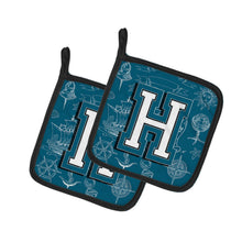 Load image into Gallery viewer, Letter H Sea Doodles Initial Alphabet Pot Holders - Set of 2 - Heat-Resistant Kitchen Essentials CJ2014-HPTHD