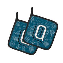 Load image into Gallery viewer, Letter Q Sea Doodles Initial Alphabet Pot Holders - Set of 2 - Heat-Resistant Kitchen Essentials CJ2014-QPTHD