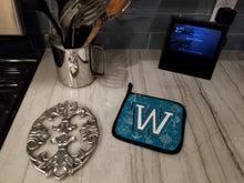 Load image into Gallery viewer, Letter W Sea Doodles Initial Alphabet Pot Holders - Set of 2 - Heat-Resistant Kitchen Essentials CJ2014-WPTHD