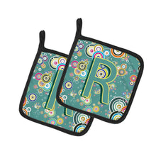 Load image into Gallery viewer, Letter R Circle Circle Teal Initial Alphabet Pot Holders - Set of 2 - Heat-Resistant Kitchen Essentials CJ2015-RPTHD