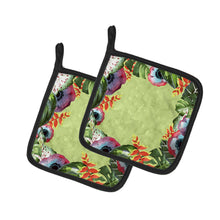 Load image into Gallery viewer, Tropical Pot Holders - Set of 2 - Heat-Resistant Kitchen Essentials CK1698PTHD