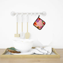 Load image into Gallery viewer, Poppy Flowers Pot Holders - Set of 2 - Heat-Resistant Kitchen Essentials