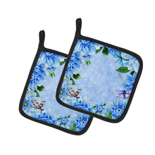 Load image into Gallery viewer, Blue Dahlias Pot Holders - Set of 2 - Heat-Resistant Kitchen Essentials