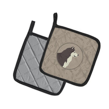 Load image into Gallery viewer, Alaskan Malamute In the Kitchen Pot Holders - Set of 2 - Heat-Resistant Kitchen Essentials CK2160PTHD