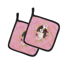Load image into Gallery viewer, Tricolor Cavalier Spaniel Pink Flowers Pot Holders - Set of 2 - Heat-Resistant Kitchen Essentials CK4206PTHD