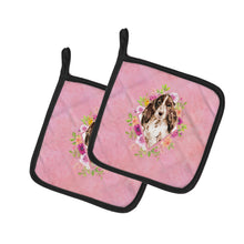Load image into Gallery viewer, Brown Parti Cocker Spaniel Pink Flowers Pot Holders - Set of 2 - Heat-Resistant Kitchen Essentials CK4252PTHD