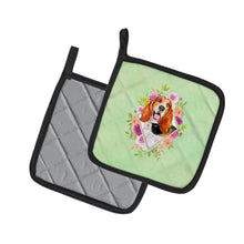 Load image into Gallery viewer, Basset Hound Green Flowers Pot Holders - Set of 2 - Heat-Resistant Kitchen Essentials CK4276PTHD