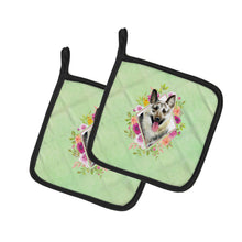 Load image into Gallery viewer, Eastern German Shepherd Green Flowers Pot Holders - Set of 2 - Heat-Resistant Kitchen Essentials CK4299PTHD