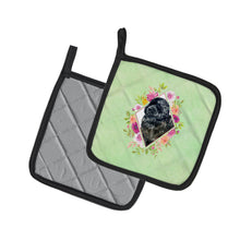 Load image into Gallery viewer, Newfoundland Green Flowers Pot Holders - Set of 2 - Heat-Resistant Kitchen Essentials CK4323PTHD