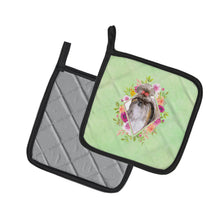 Load image into Gallery viewer, Shih Tzu Green Flowers Pot Holders - Set of 2 - Heat-Resistant Kitchen Essentials CK4344PTHD