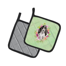 Load image into Gallery viewer, Black Parti Cocker Spaniel Green Flowers Pot Holders - Set of 2 - Heat-Resistant Kitchen Essentials CK4404PTHD
