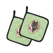 Load image into Gallery viewer, Bouvier des Flandres Green Flowers Pot Holders - Set of 2 - Heat-Resistant Kitchen Essentials CK4416PTHD