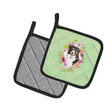 Load image into Gallery viewer, Bernese Mountain Dog Green Flowers Pot Holders - Set of 2 - Heat-Resistant Kitchen Essentials CK4424PTHD