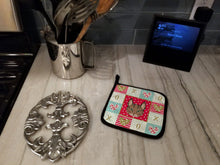 Load image into Gallery viewer, Pixie Bob Cat Love Pot Holders - Set of 2 - Heat-Resistant Kitchen Essentials CK5149PTHD