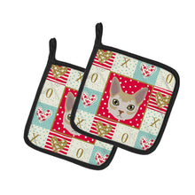 Load image into Gallery viewer, Singapura Cat Love Pot Holders - Set of 2 - Heat-Resistant Kitchen Essentials CK5165PTHD