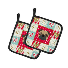 Load image into Gallery viewer, Pug Love Pot Holders - Set of 2 - Heat-Resistant Kitchen Essentials CK5231PTHD