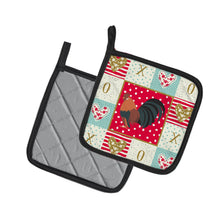 Load image into Gallery viewer, Dutch Bantam Chicken Love Pot Holders - Set of 2 - Heat-Resistant Kitchen Essentials CK5263PTHD