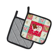 Load image into Gallery viewer, Jacob Sheep Love Pot Holders - Set of 2 - Heat-Resistant Kitchen Essentials CK5402PTHD