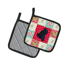 Load image into Gallery viewer, Norfolk Black Turkey Love Pot Holders - Set of 2 - Heat-Resistant Kitchen Essentials CK5412PTHD