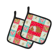 Load image into Gallery viewer, Texel Guinea Pig Love Pot Holders - Set of 2 - Heat-Resistant Kitchen Essentials CK5437PTHD