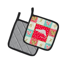 Load image into Gallery viewer, Dumbo Sphynx Rat Love Pot Holders - Set of 2 - Heat-Resistant Kitchen Essentials CK5458PTHD