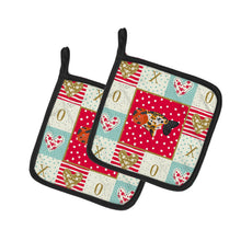 Load image into Gallery viewer, Ranchu Goldfish Love Pot Holders - Set of 2 - Heat-Resistant Kitchen Essentials CK5476PTHD
