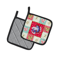 Load image into Gallery viewer, Comb Tail Betta Love Pot Holders - Set of 2 - Heat-Resistant Kitchen Essentials CK5483PTHD