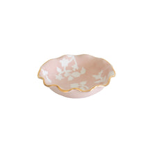 Load image into Gallery viewer, Chinoiserie Dreams Scalloped Bowls with 22K Gold Accent