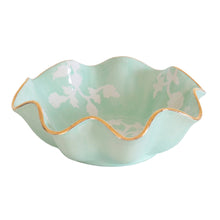 Load image into Gallery viewer, Chinoiserie Dreams Scalloped Bowls with 22K Gold Accent