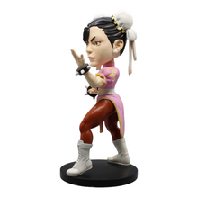 Load image into Gallery viewer, Capcom Street Fighter Chun-Li Bobblehead (Pink version)