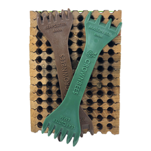 Load image into Gallery viewer, Cocoon Harvesting Comb