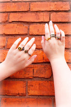 Load image into Gallery viewer, Split Butterfly Titanium Ring