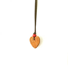 Load image into Gallery viewer, Heart Aromatherapy Necklace