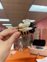 Load image into Gallery viewer, Sparkle Bee Hair Claw