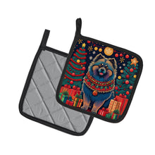 Load image into Gallery viewer, Keeshond Christmas Pot Holders - Set of 2 Decorative Kitchen Helpers | Made in the USA