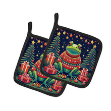 Load image into Gallery viewer, Frog Christmas Pot Holders - Set of 2 Decorative Kitchen Helpers | Made in the USA