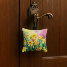 Load image into Gallery viewer, Daffodils in Watercolor Hanging Square Fabric Ornament 3.5 × 3.5