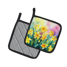 Load image into Gallery viewer, Daffodils in Watercolor Pot Holders - Set of 2 Decorative Kitchen Helpers | Made in the USA