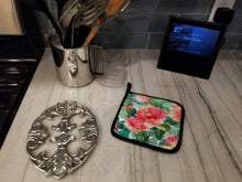 Load image into Gallery viewer, Alabama Camellia in Watercolor Pair of Pot Holders