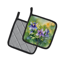 Load image into Gallery viewer, Colorado Rocky Mountain Columbine in Watercolor Pair of Pot Holders