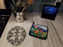 Load image into Gallery viewer, Colorado Rocky Mountain Columbine in Watercolor Pair of Pot Holders