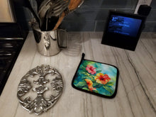 Load image into Gallery viewer, Hawaii Hawaiian Hibiscus in Watercolor Pair of Pot Holders