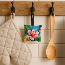 Load image into Gallery viewer, Hawaii Hawaiian Hibiscus in Watercolor Hanging Square Fabric Ornament 3.5 × 3.5