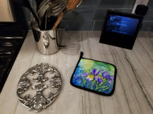 Load image into Gallery viewer, Tennessee Iris in Watercolor Pair of Pot Holders
