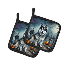 Load image into Gallery viewer, Alaskan Malamute Spooky Halloween Pot Holders - Set of 2 Decorative Kitchen Helpers | Made in the USA